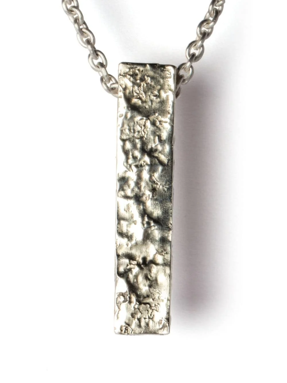 Amulet textured-finish necklace - 1