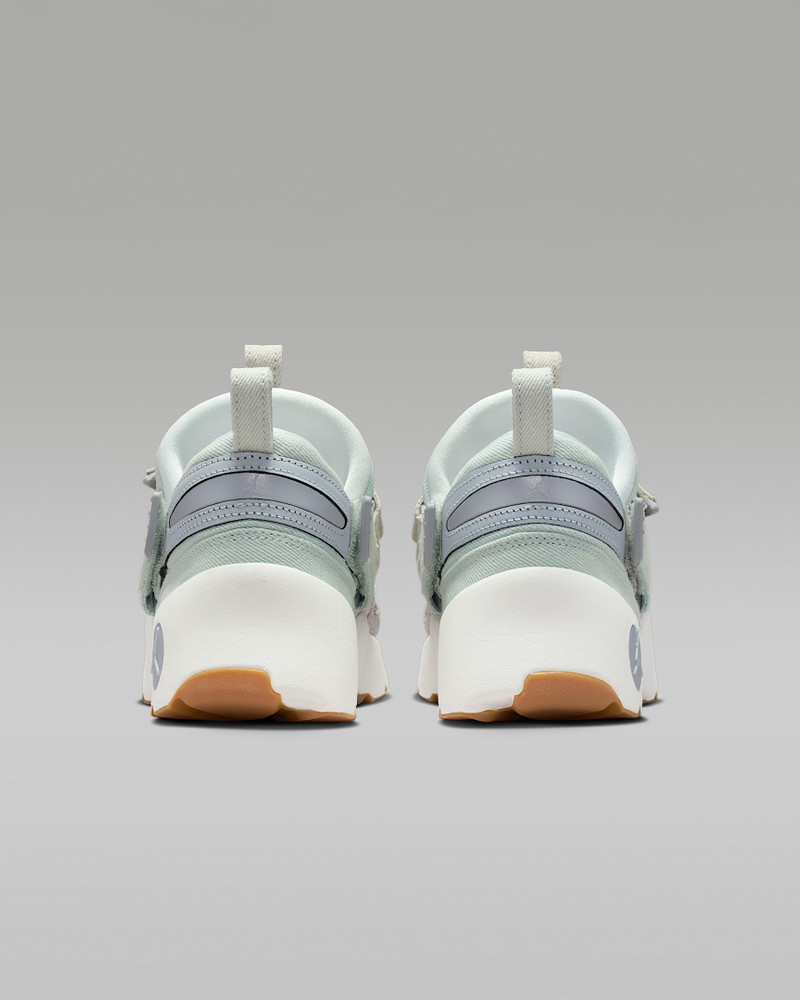 Jordan Trunner LX Women's Shoes 6