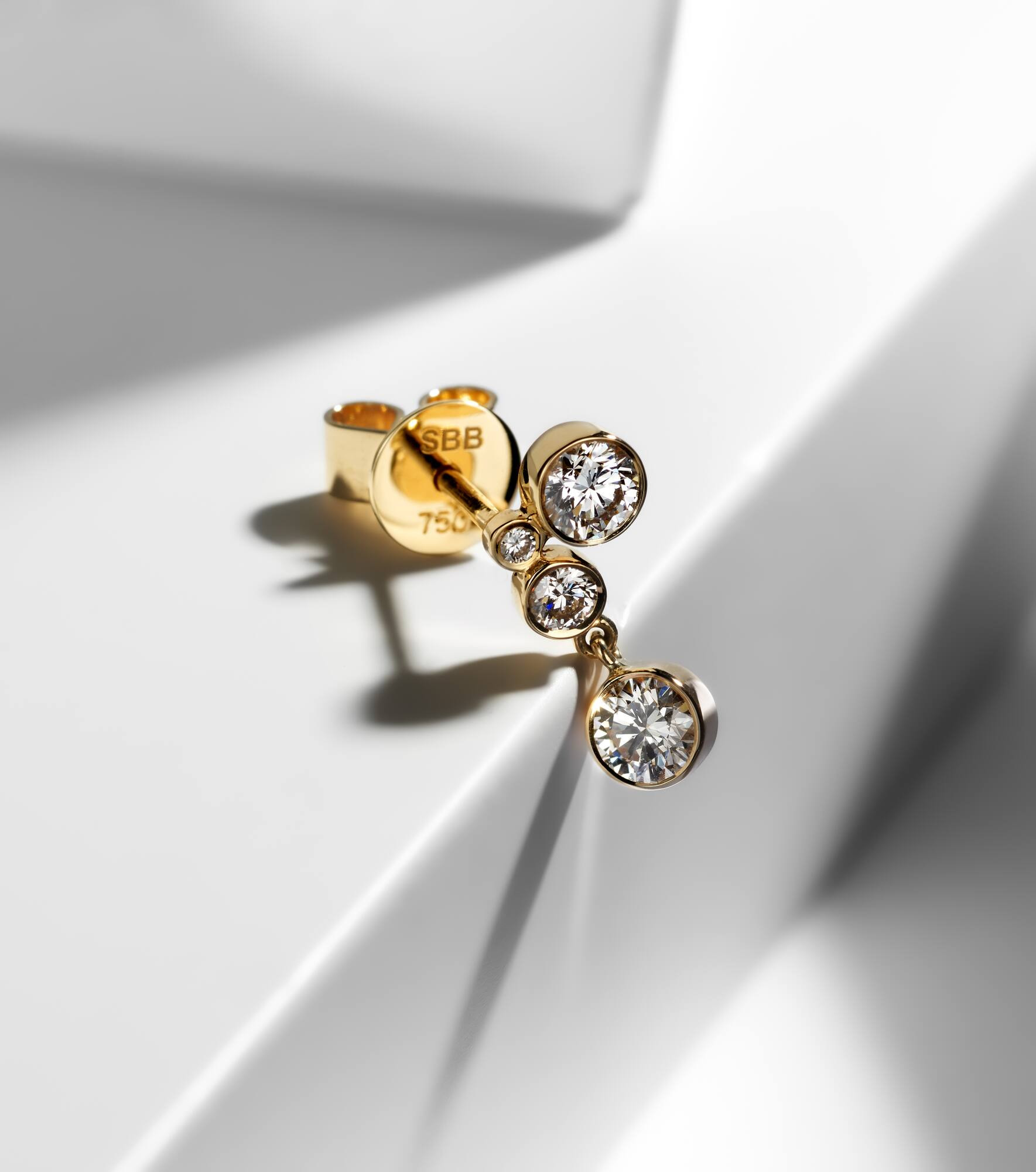 Stella Diamant 18kt gold single earring with diamonds - 5