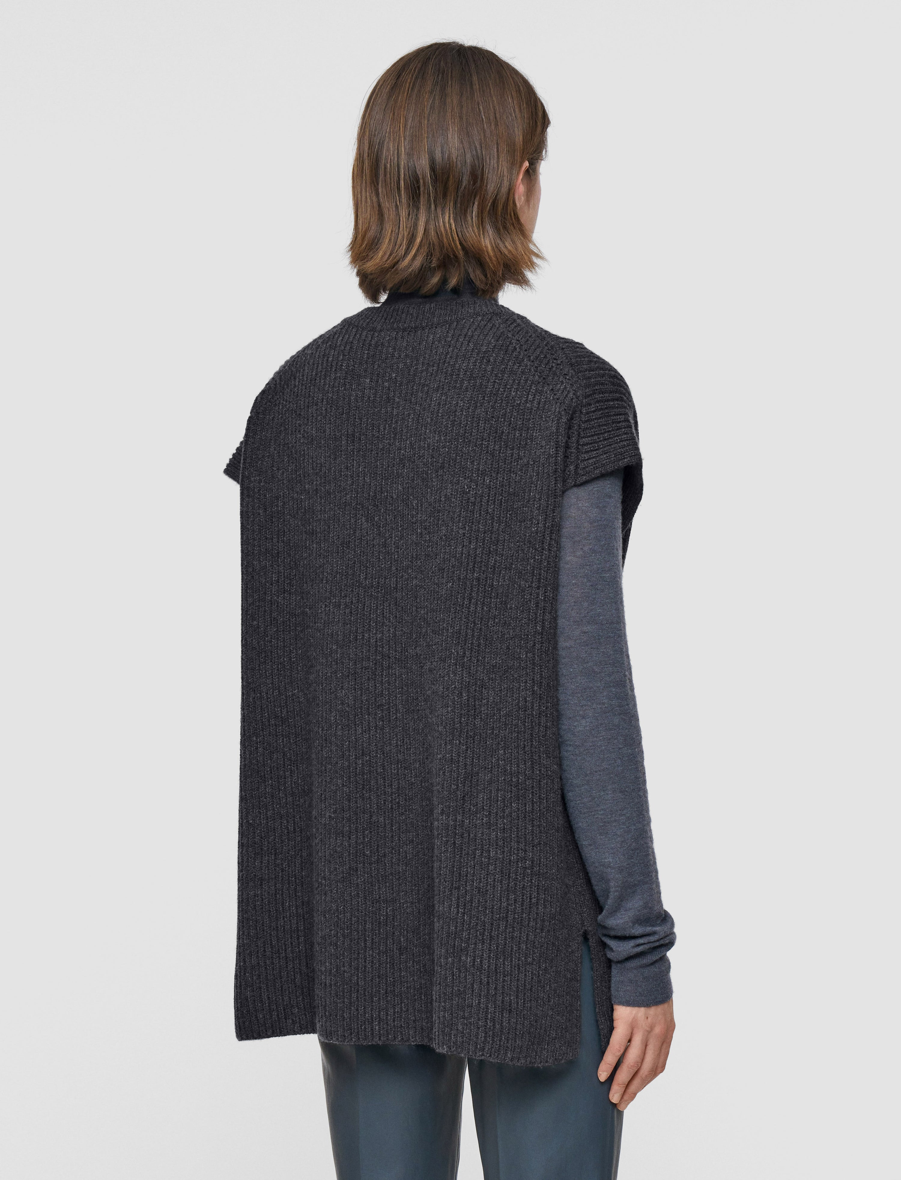 Light Cardigan Stitch Vest - 4