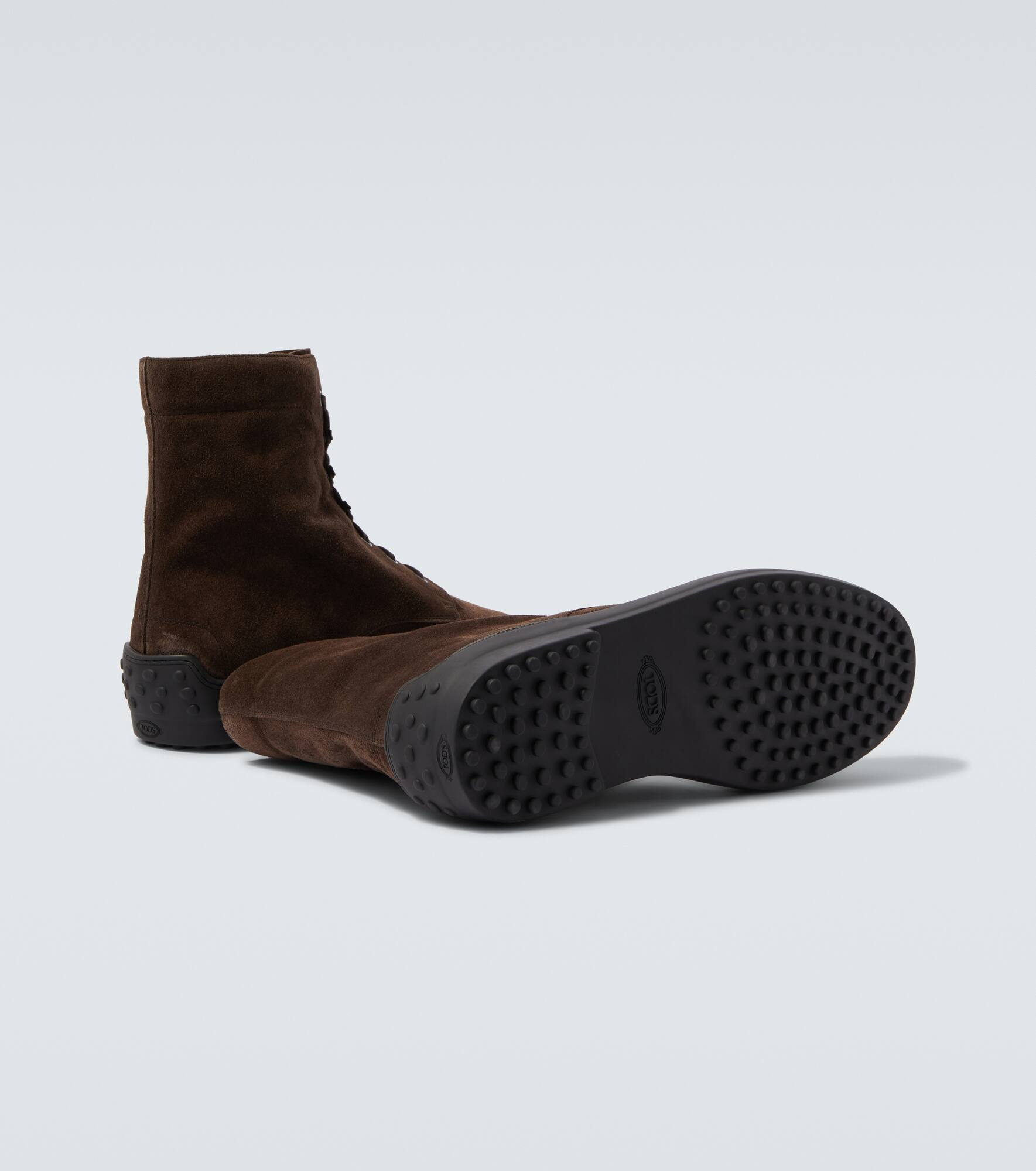 Suede lace-up boots - 7