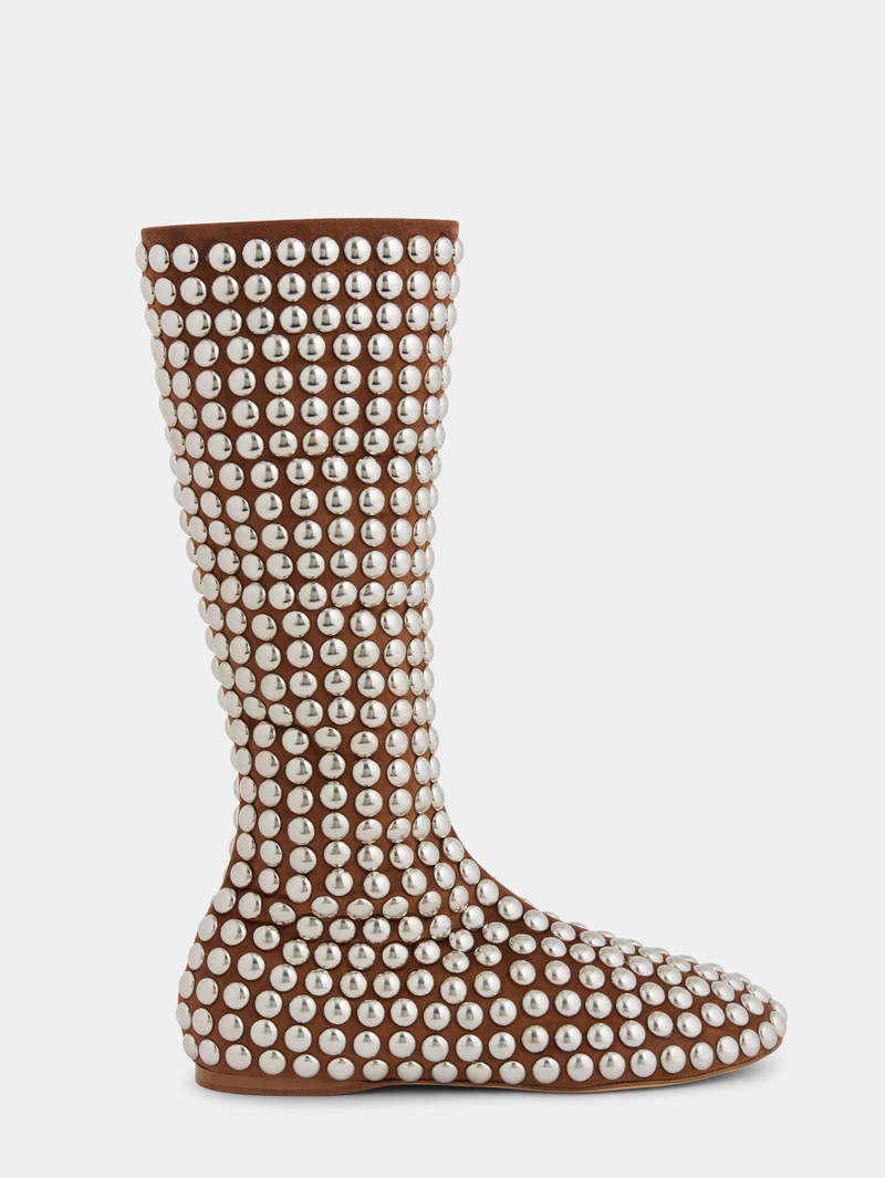 BOOTS WITH STUDS 1