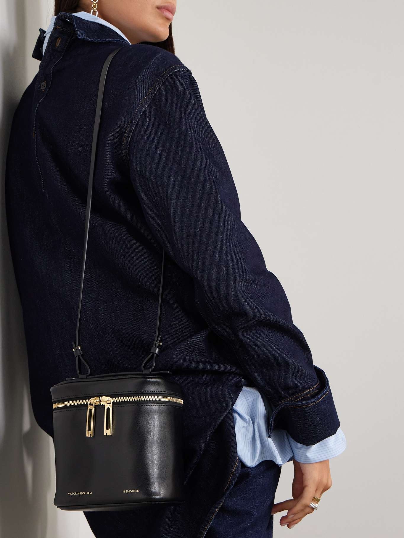 【Victoria Beckham】 Vanity Cubeレザーショルダーバッグ Victoria Beckham Vanity Cube leather shoulder bag