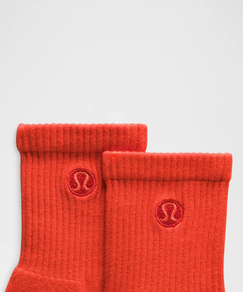 lululemon Unisex Daily Essential Quarter Socks *3 Pack outlook