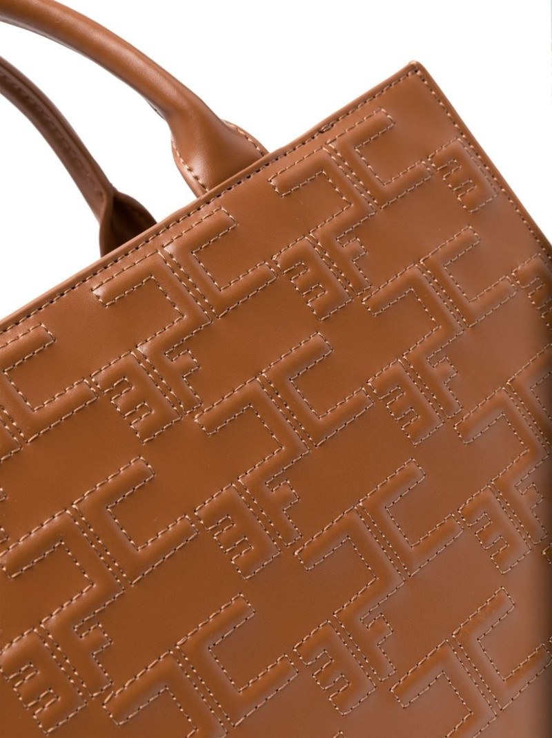 logo-embossed quilted tote bag 4