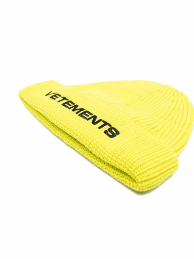 VETEMENTS embroidered-logo merino beanie outlook