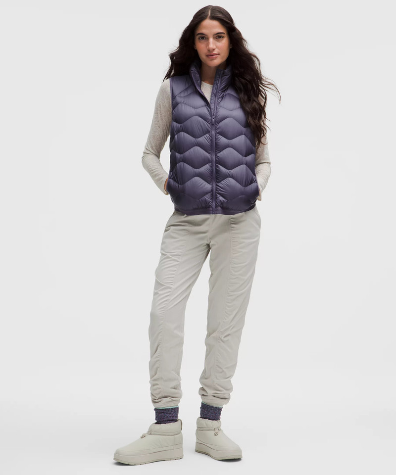 lululemon Women's Featherweight 900-Down-Fill Quilted Vest outlook