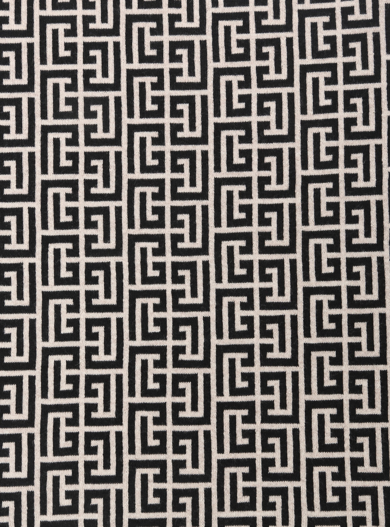 Wool scarf with monogram 3