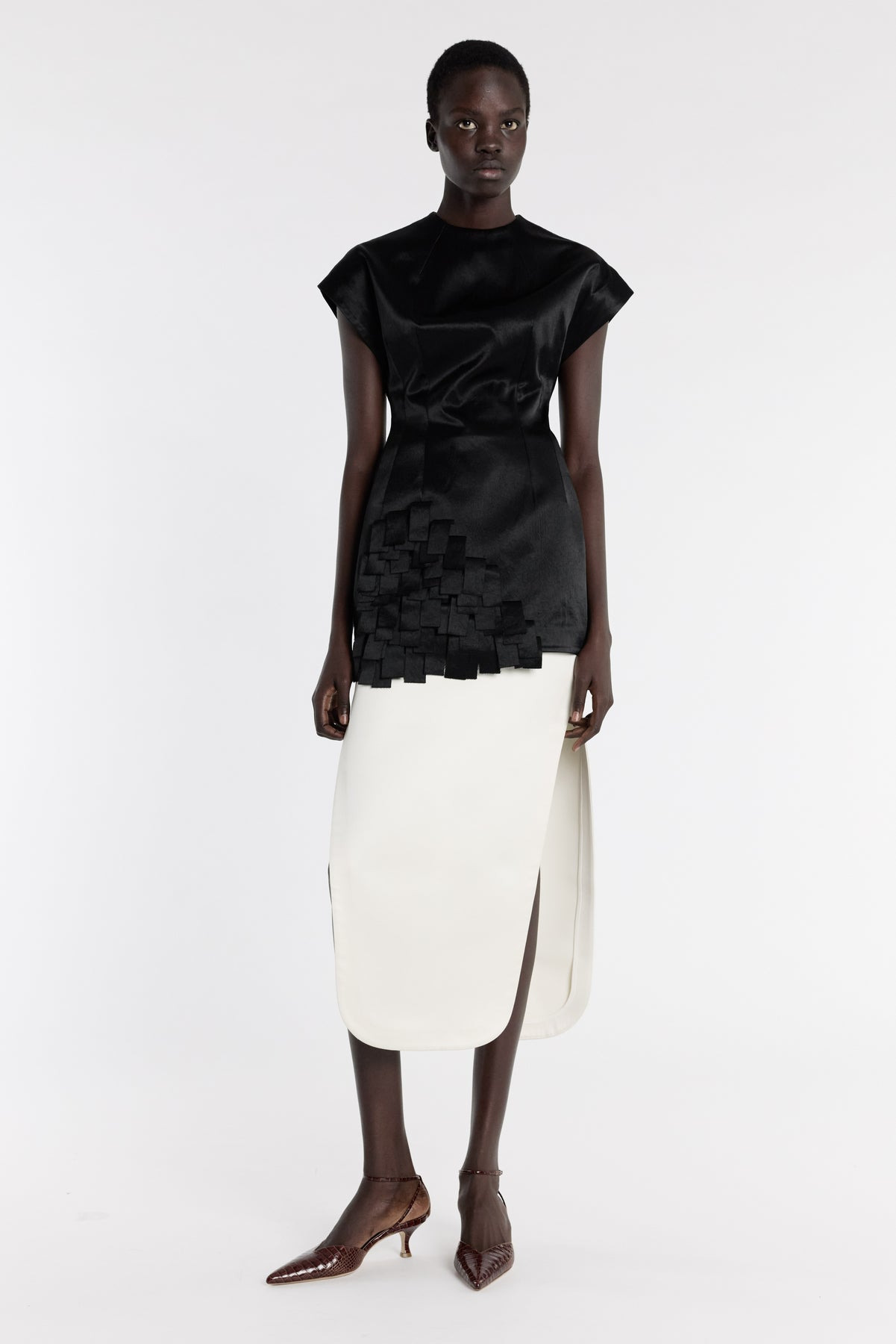 SATIN TOP WITH RECTANGLE DETAIL BLACK - 8