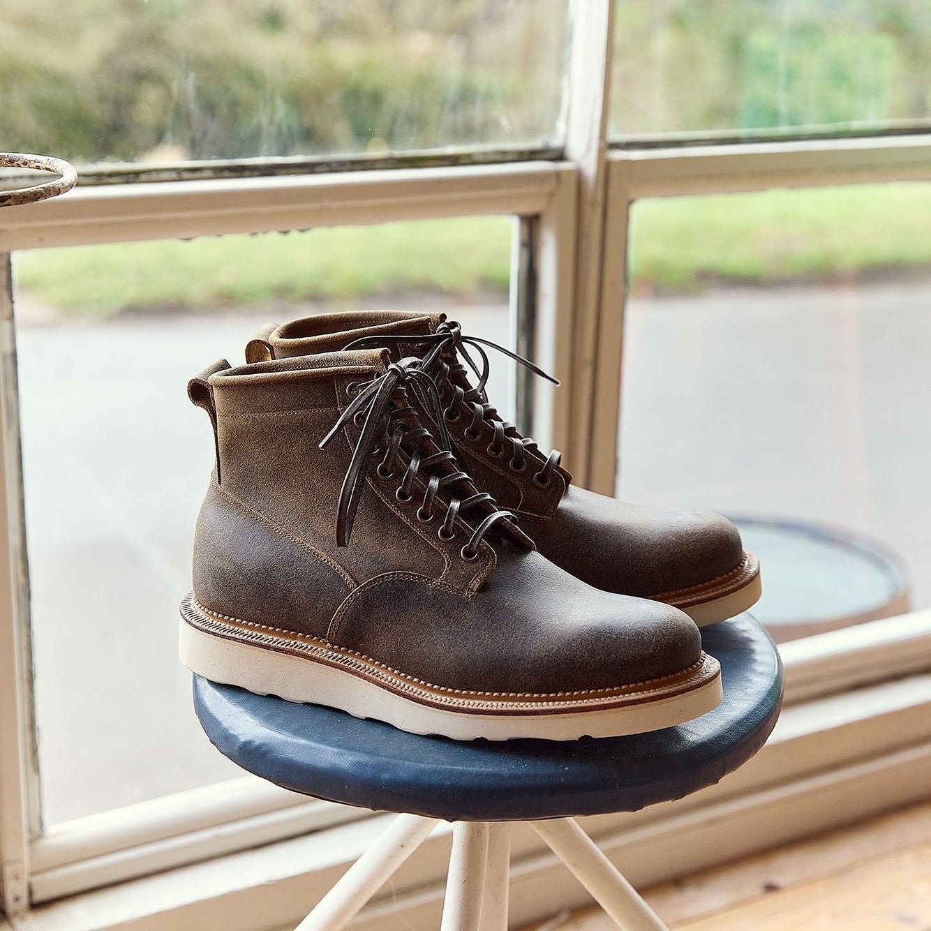 Scout - Antique Waxy Commander - 2