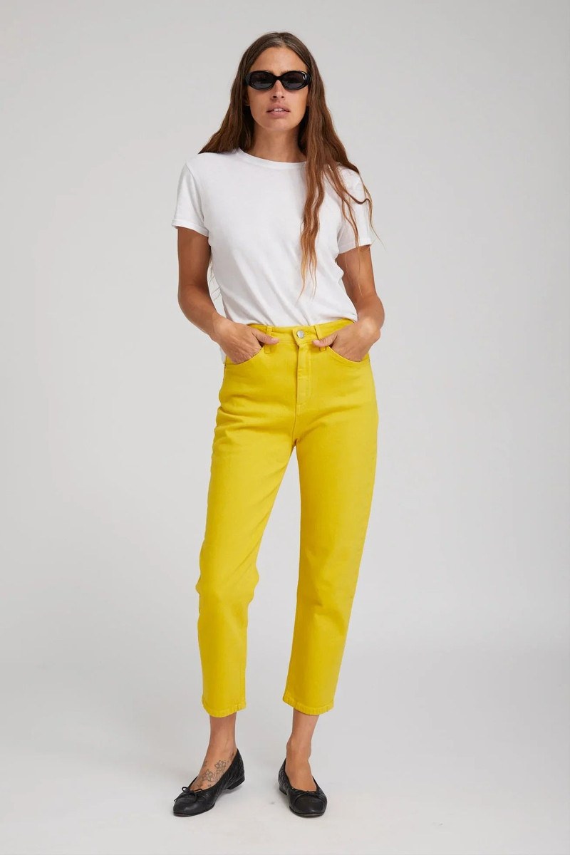 TAPERED STRAIGHT LEG DENIM 1