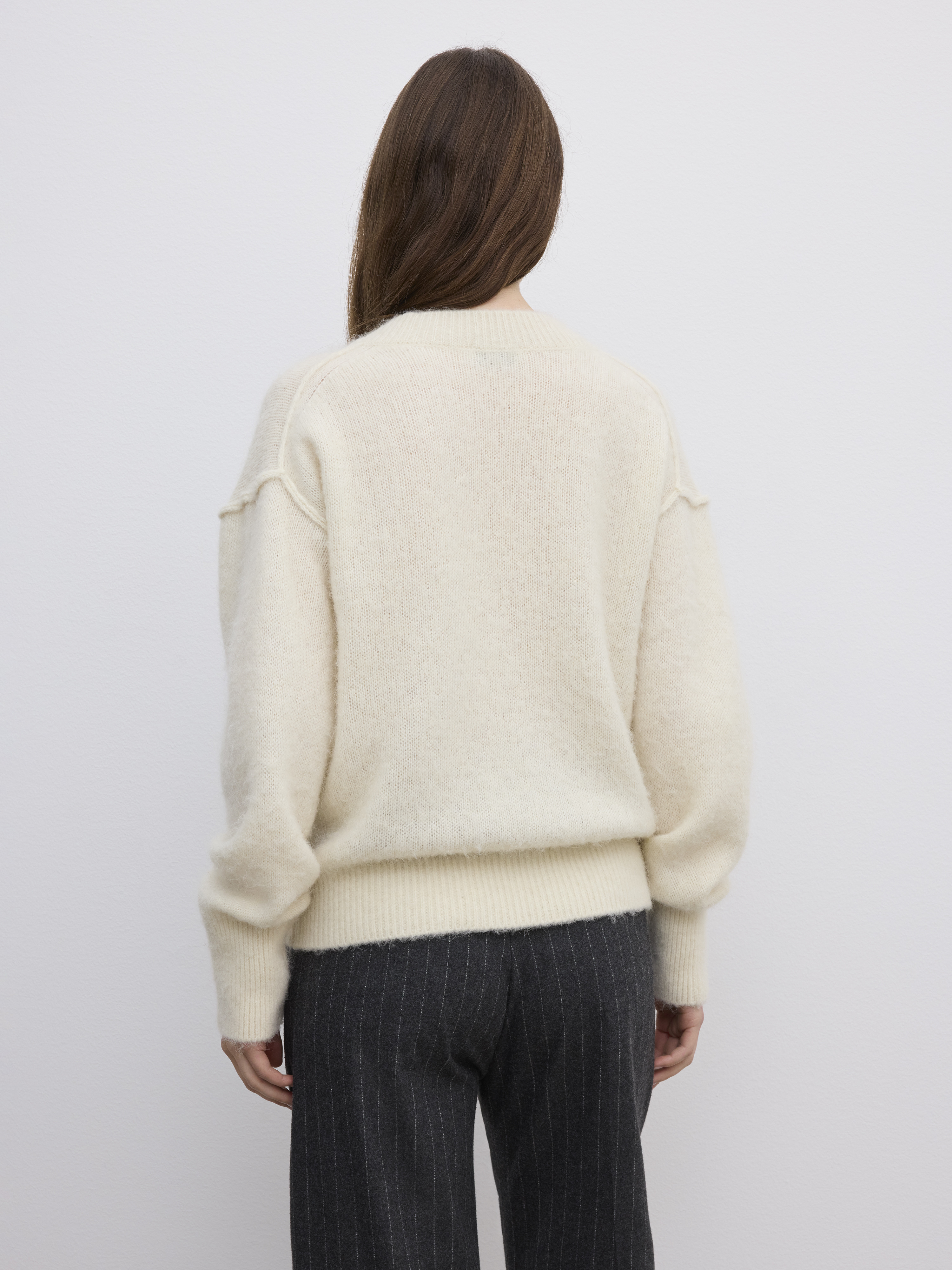 V-neck Alpaca Knit - 5