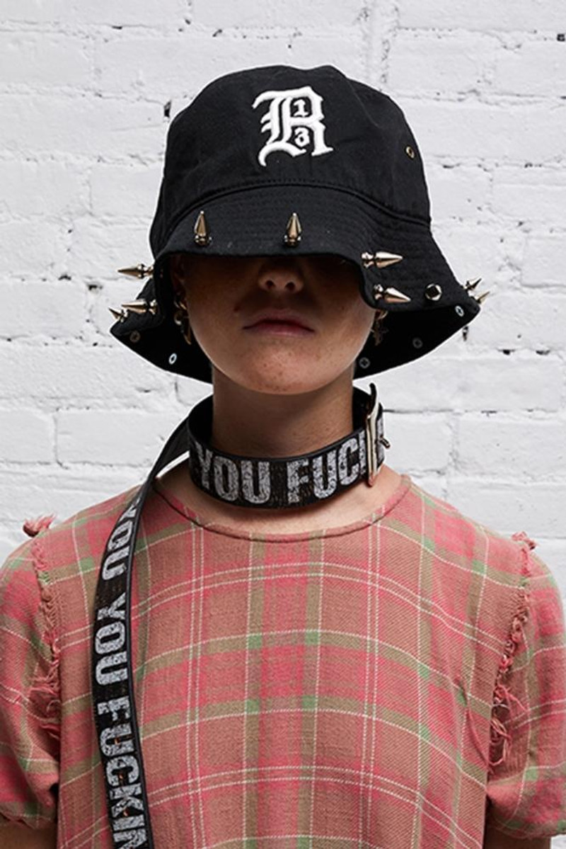 STUDDED BUCKET HAT - BLACK 3