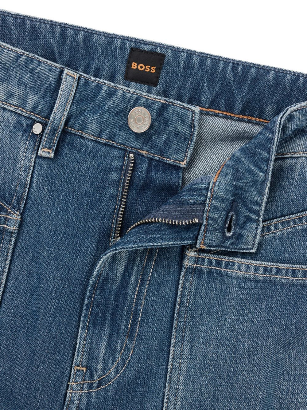 high-waisted jeans - 4