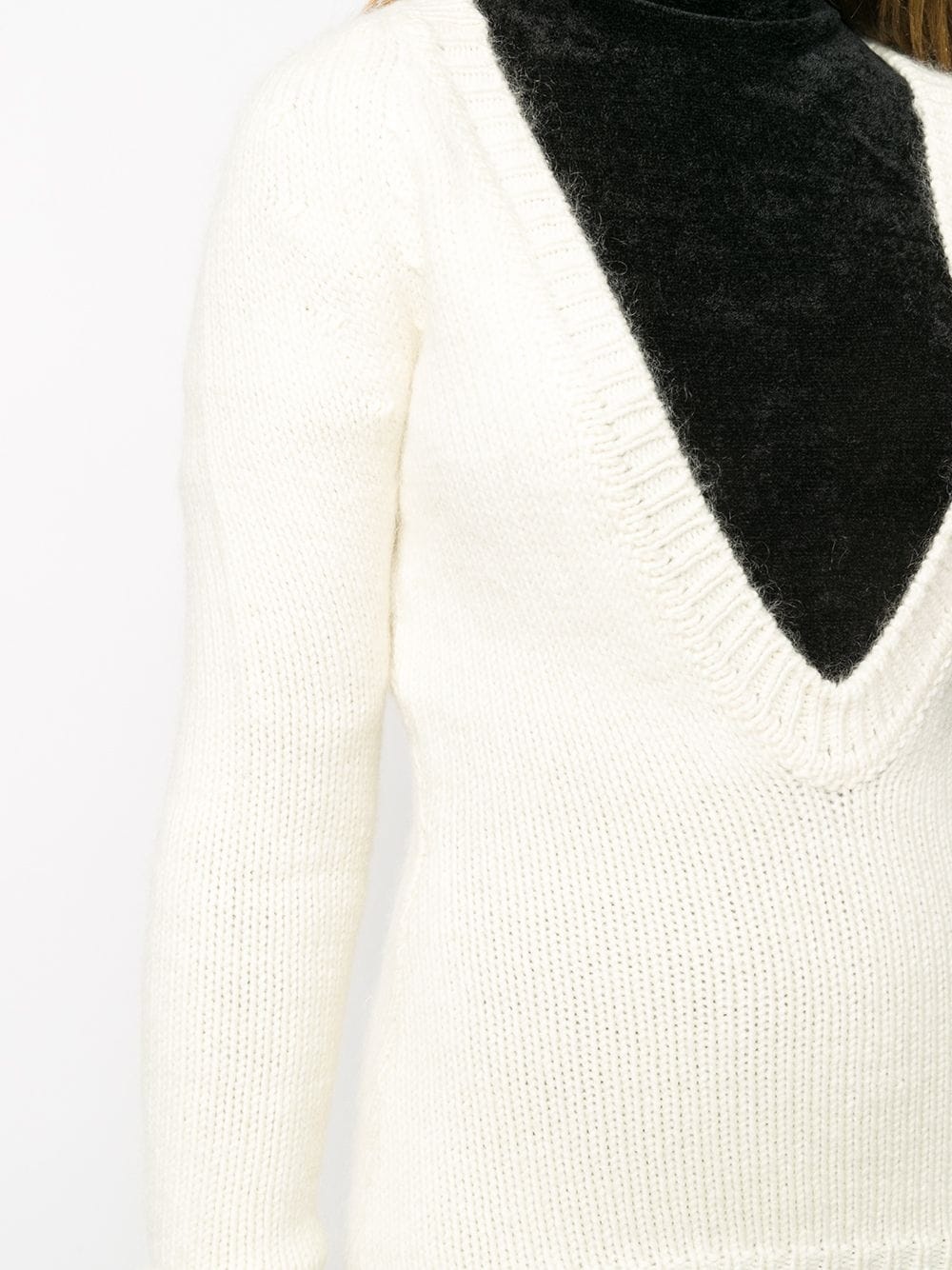 deep V-neck knitted sweater - 5