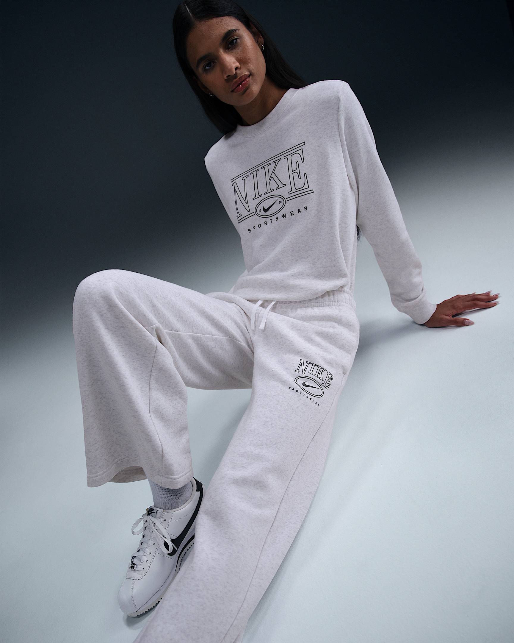 Nike Sportswear Club Fleece Women's Mid-Rise Wide-Leg Graphic Pants - 5