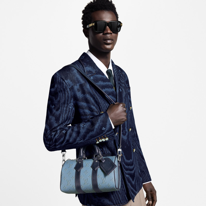 Louis Vuitton Keepall Bandoulière 25 outlook