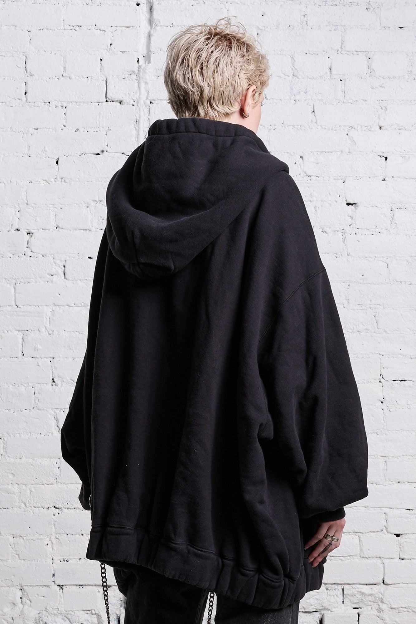 JUMBO ZIP HOODIE - BLACK - 6