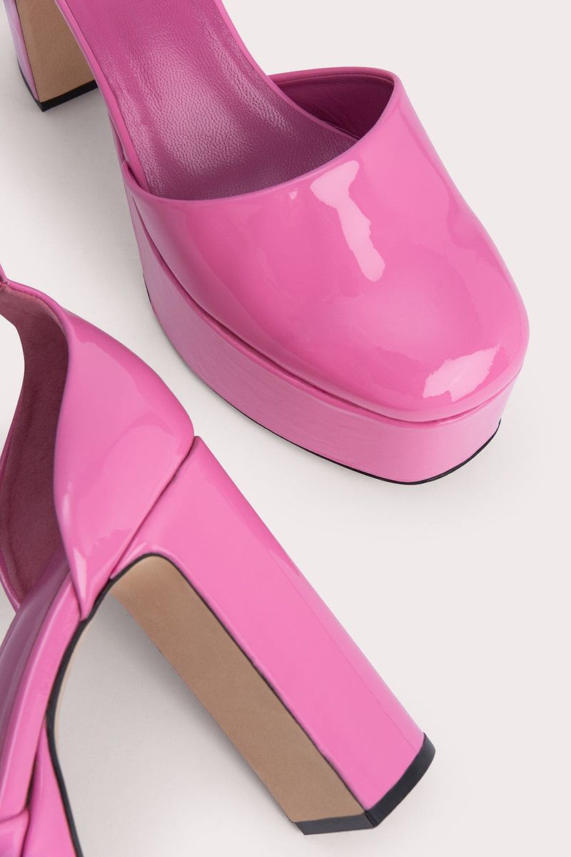 Barb Lipstick Patent Leather 4