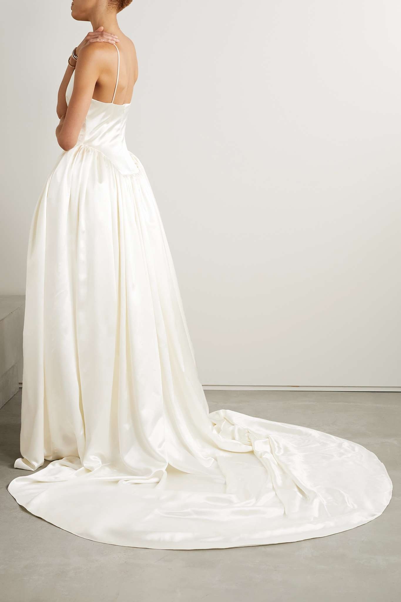 Nina pleated wool and silk-blend satin gown - 3