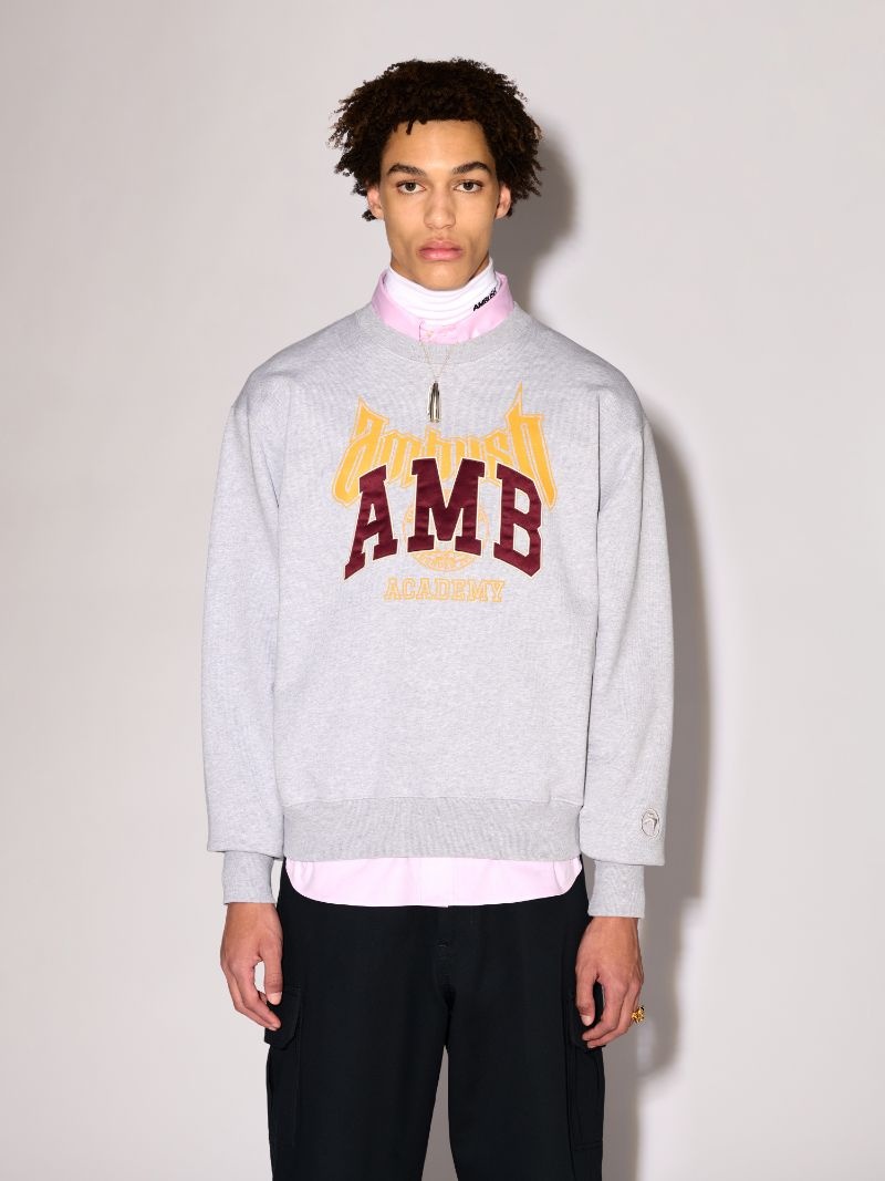 GRAPHIC SWEATSHIRT - 3