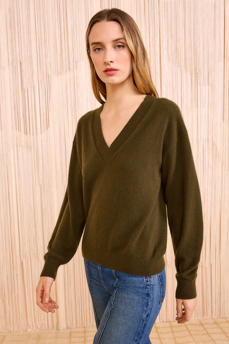 Ryla Cashmere V–Neck Pullover 1