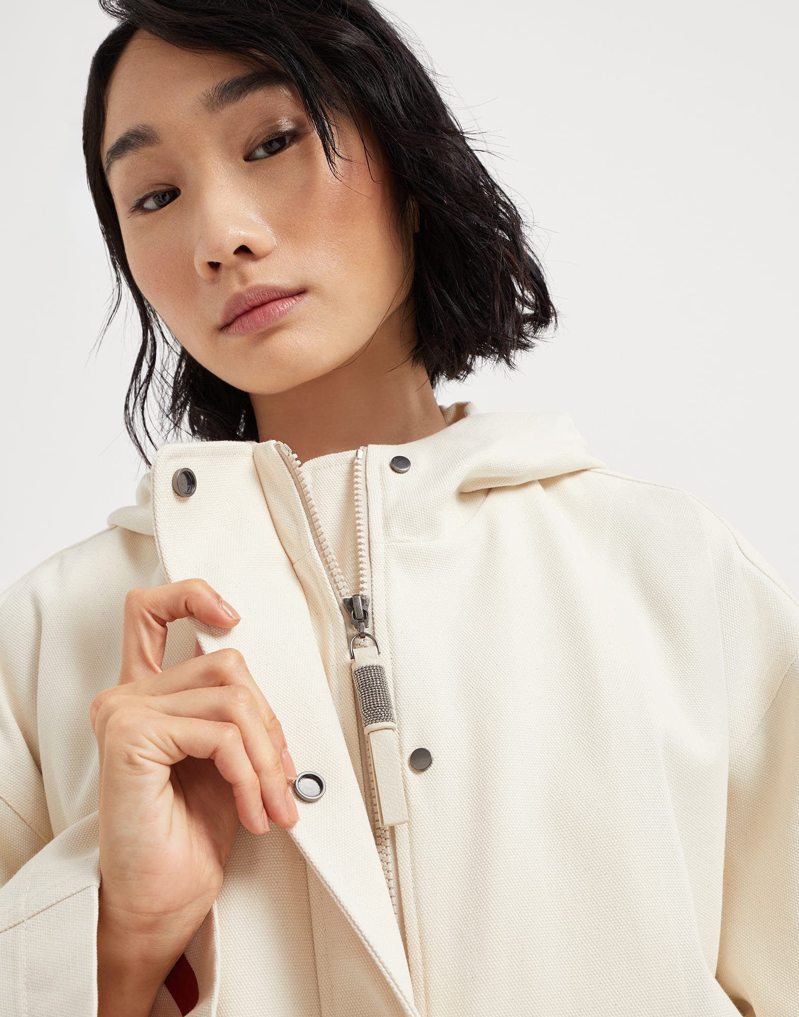 Water-resistant cotton canvas hooded outerwear jacket with heat-bonded seams and shiny zipper pull - 3