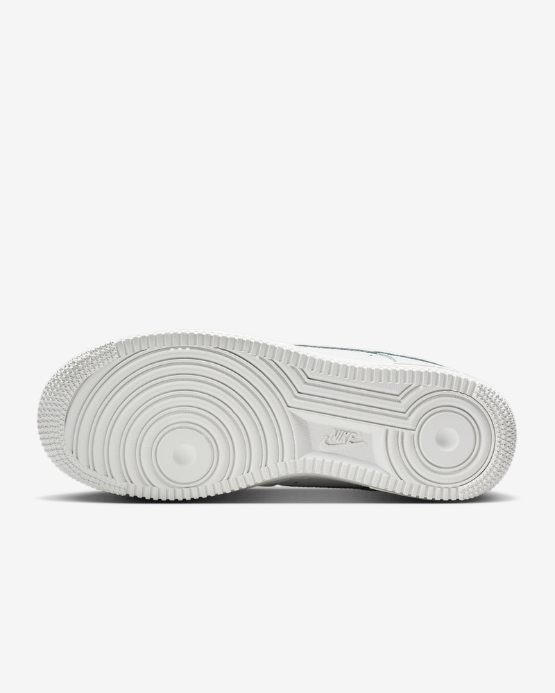 Nike Nike Air Force 1 '07 Low Women's Shoes outlook