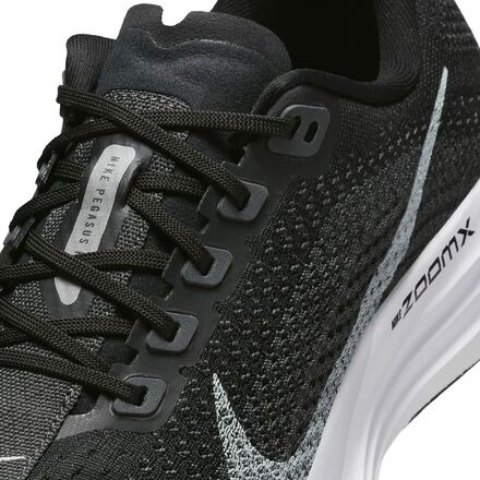 Pegasus Plus Running Shoe - Women's - 7