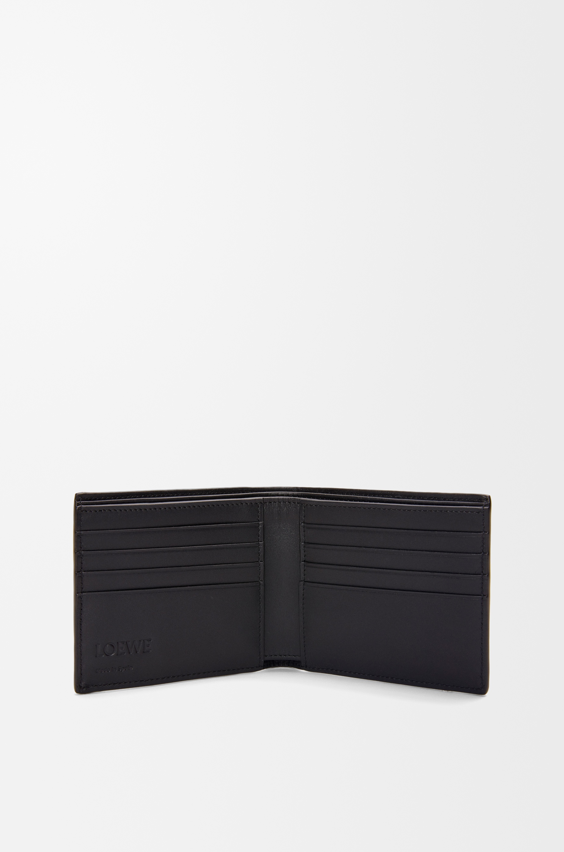 Bifold wallet in textured classic calfskin - 2