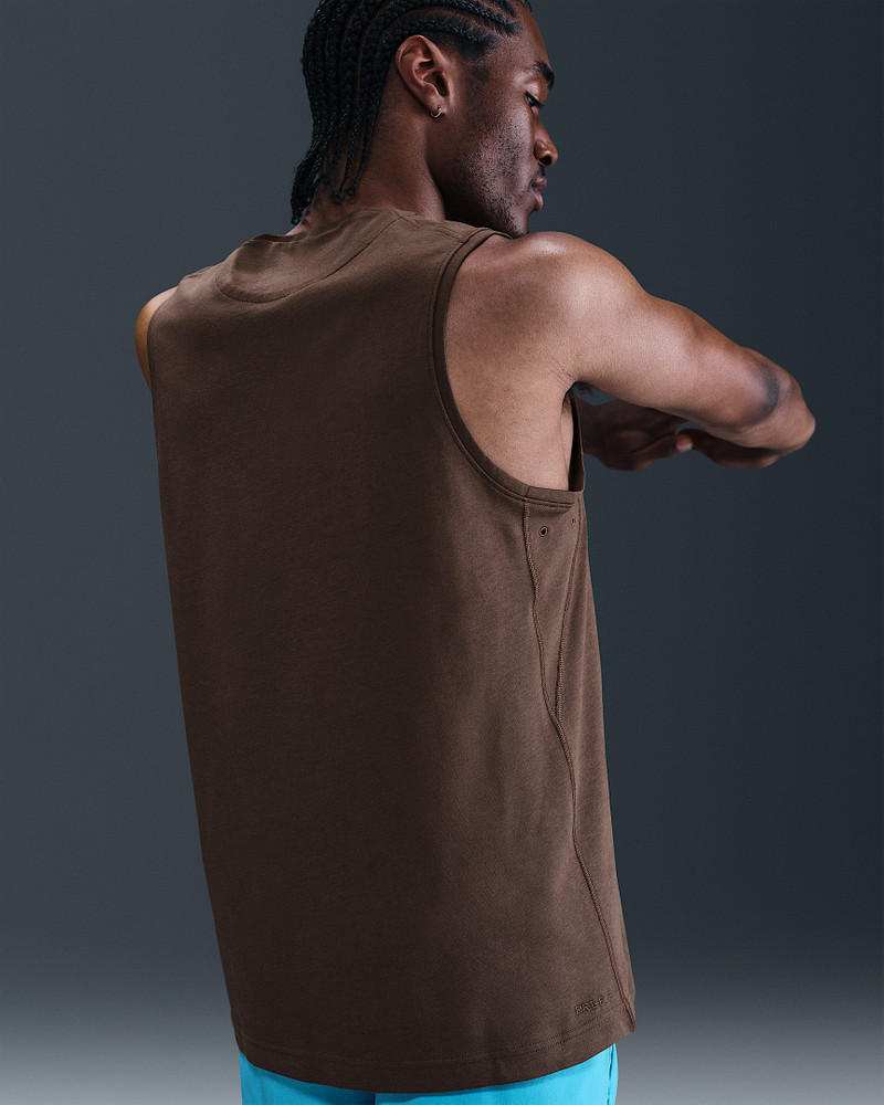 Nike Nike Primary Men's Dri-FIT Versatile Tank outlook