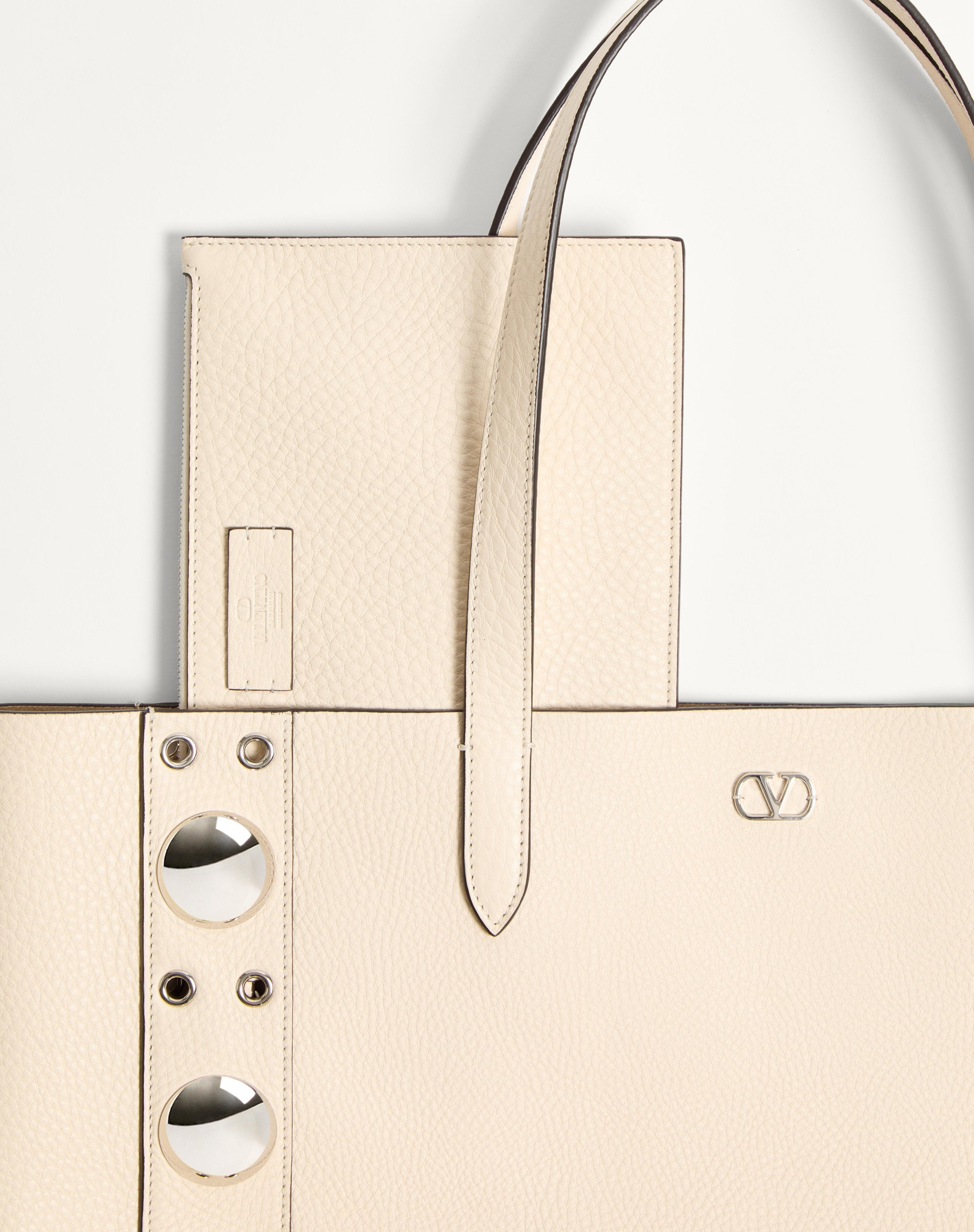VALENTINO GARAVANI NELLCÔTE MEDIUM SHOPPING BAG IN GRAINY CALFSKIN - 8