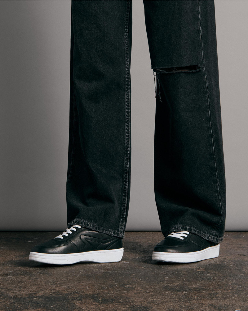 rag & bone Retro Court Sneaker - Leather
Low Top Sneaker outlook