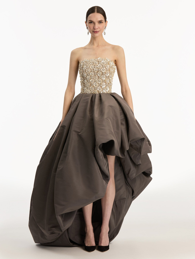 Oscar de la Renta MOTHER OF PEARL EMBROIDERED HIGH-LOW GOWN outlook