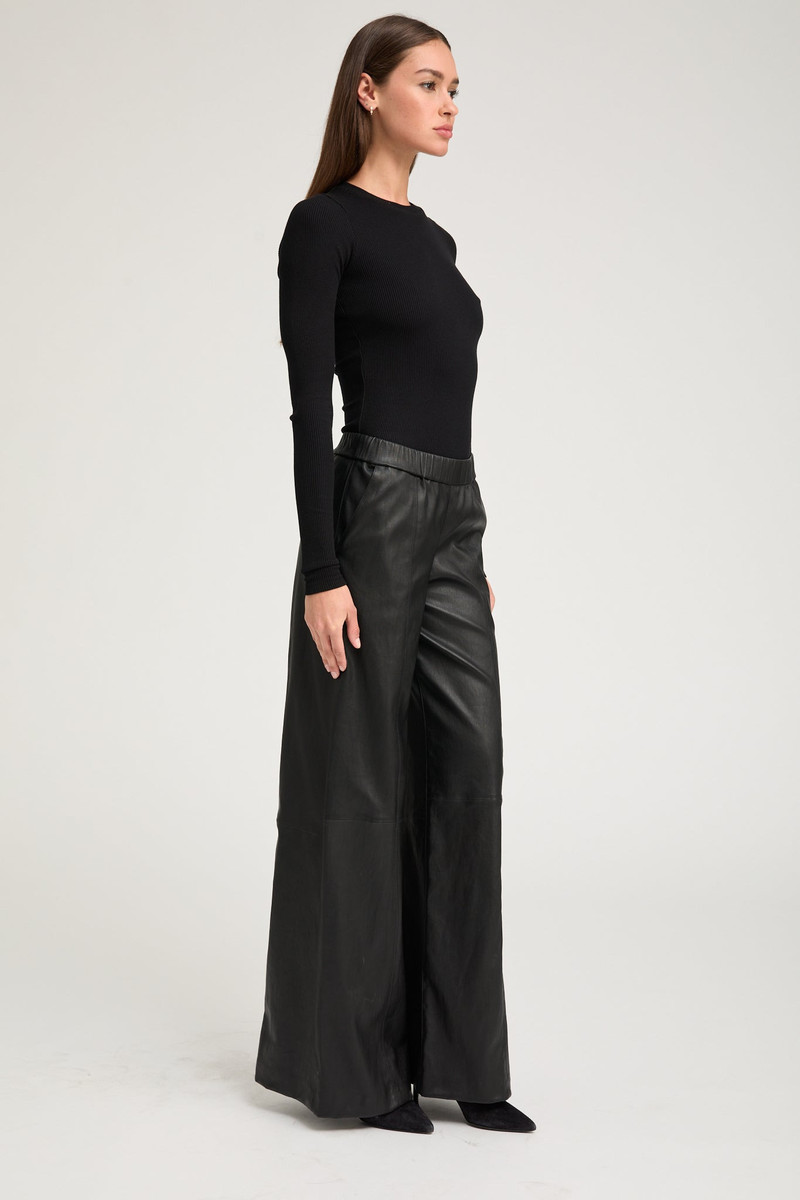 SPRWMN BLACK STRETCH LEATHER WIDE LEG outlook