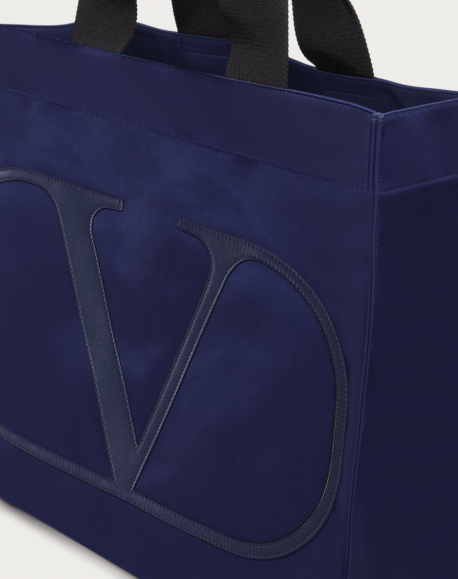 VLogo Signature Nylon Tote Bag - 5