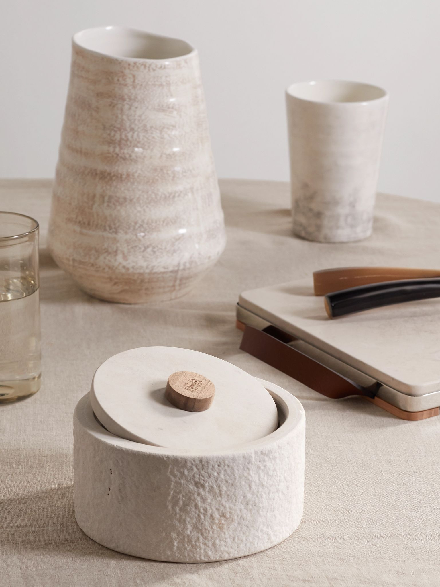 Walnut wood and stone box Neutral - 2