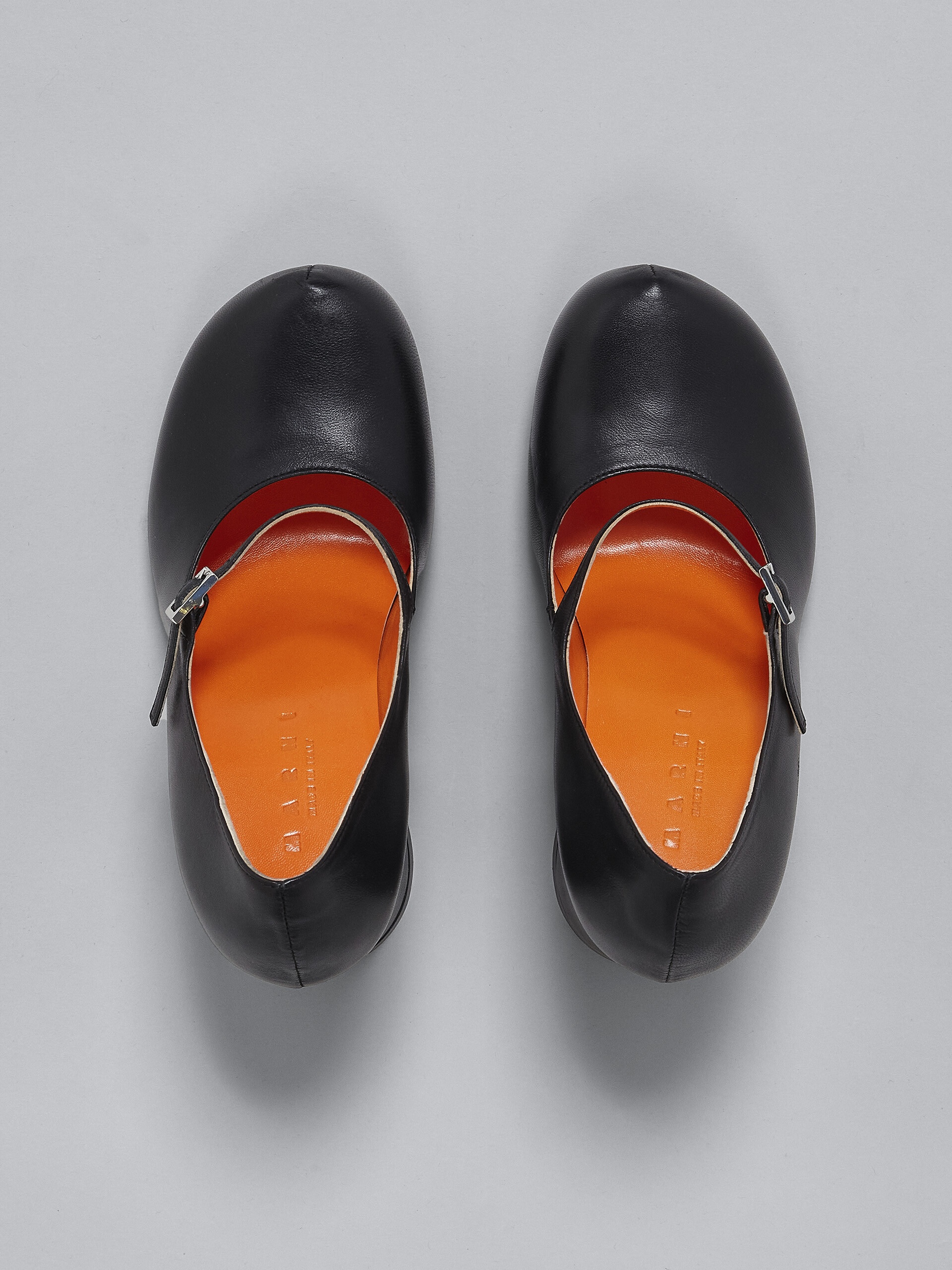 BLACK LEATHER MARY JANE PUMP - 4
