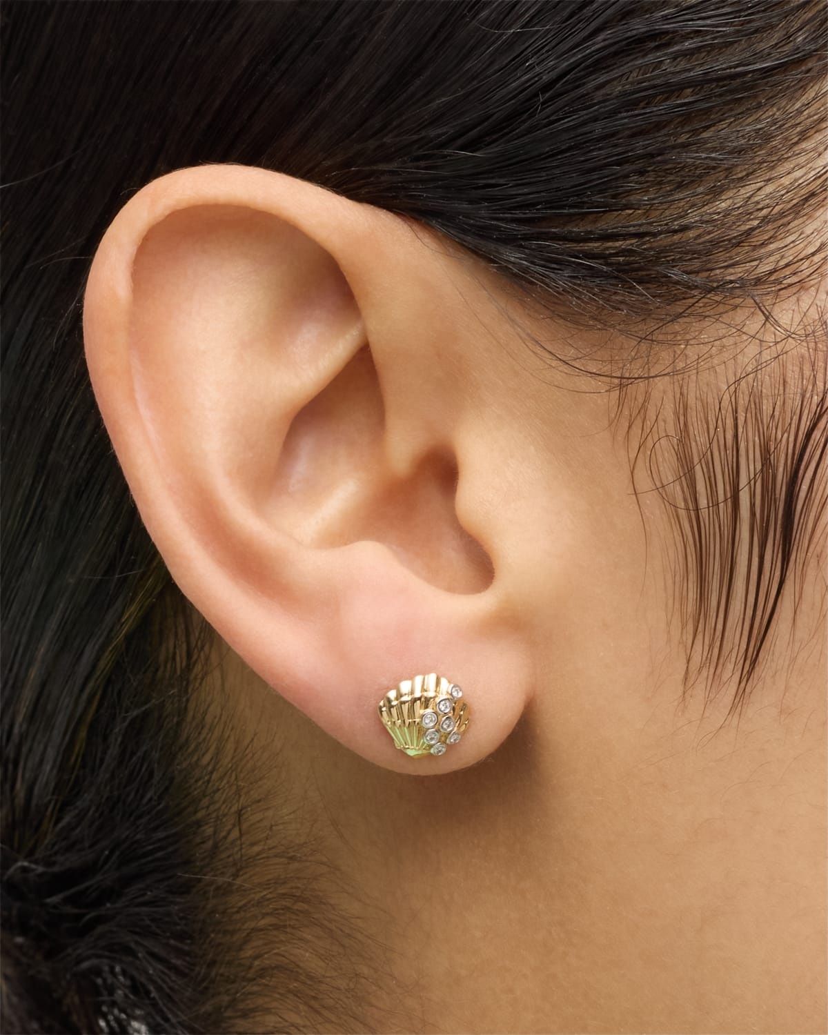 Clam Shell 14K Gold Diamond Stud Earring, Single - 2