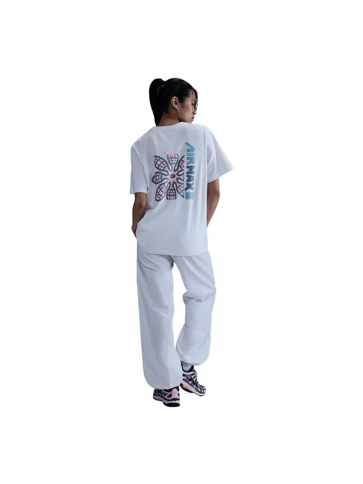 Women's Sportswear Essential Boyfriend Tee - 2