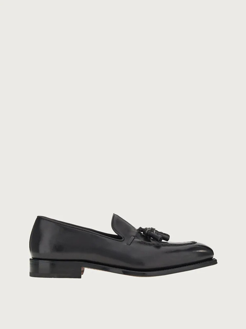MOCCASIN WITH TASSELS - 1