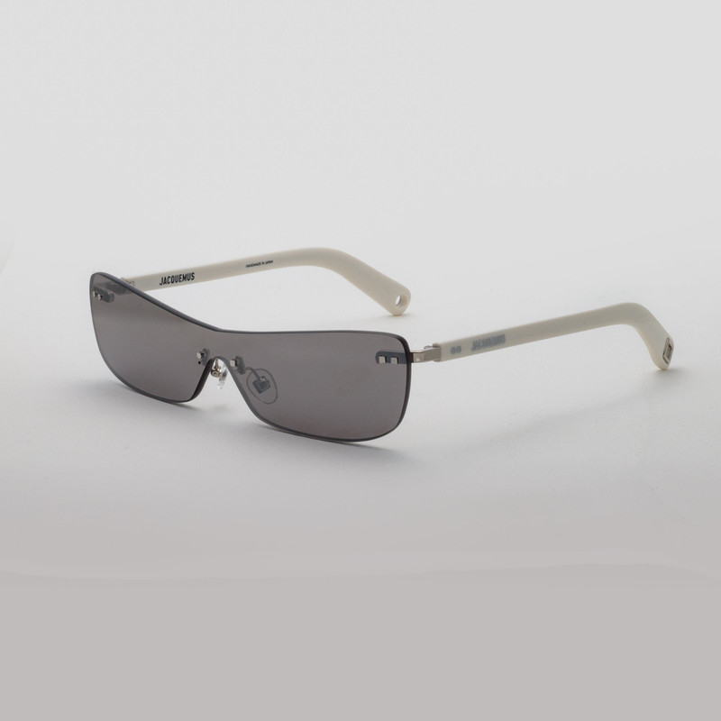 JACQUEMUS Mirada Cat Eye Sunglasses in White outlook