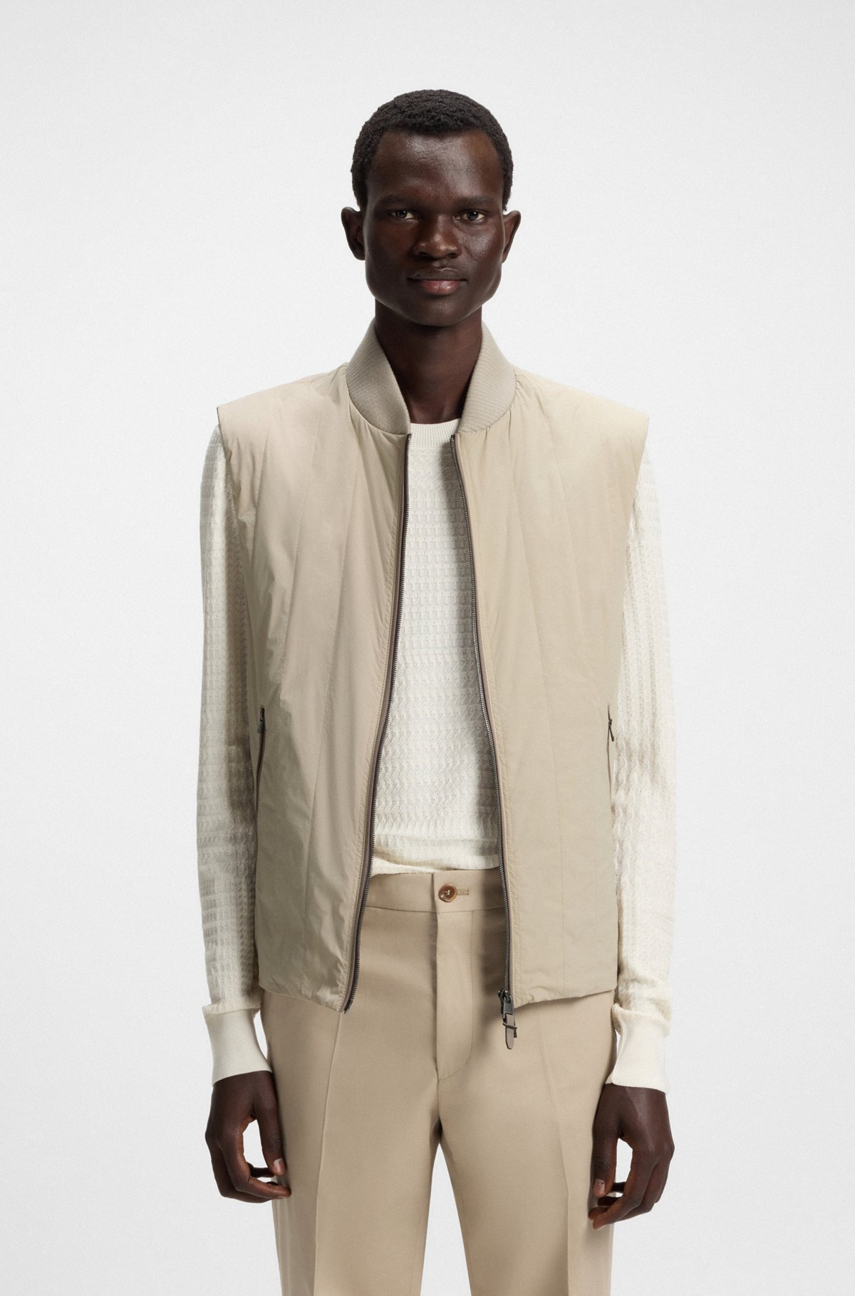 WATER-REPELLENT GILET WITH TONAL BINDING - 2