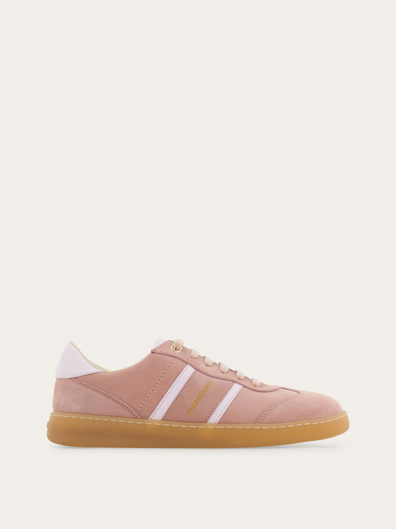 Low-top sneaker with logo - 1