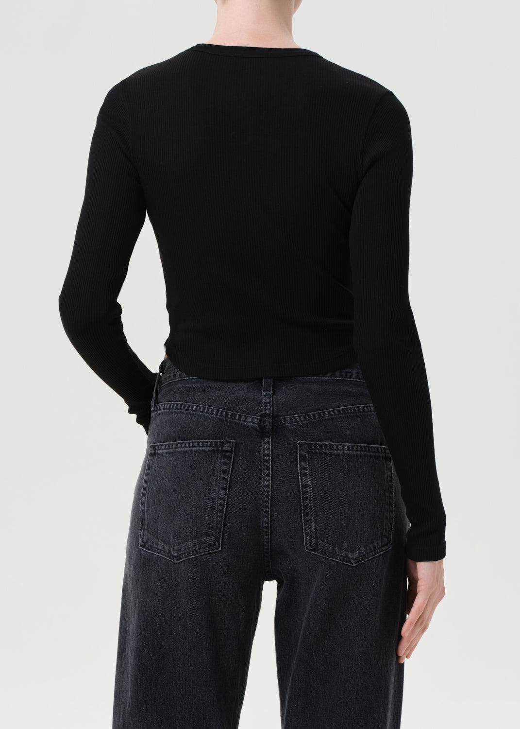 NEEMA TEE IN BLACK - 2
