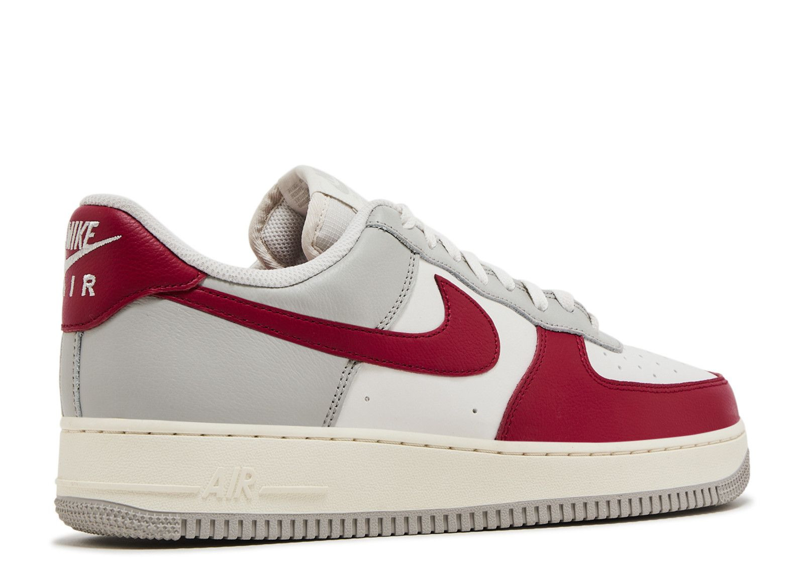 AIR FORCE 1 '07 LV8 'GYM RED TOE' - 3