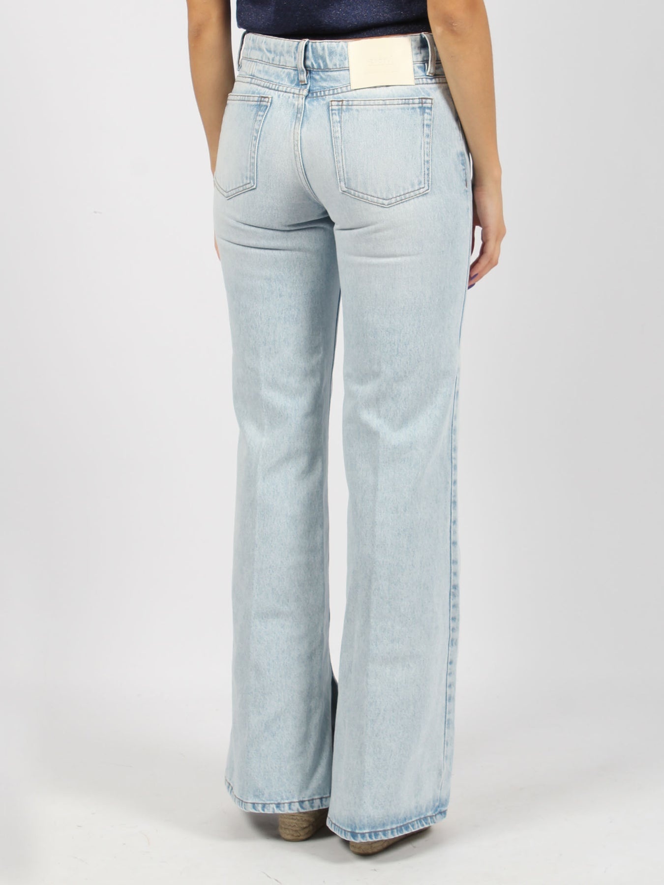 Slitted flare fit jeans - 4