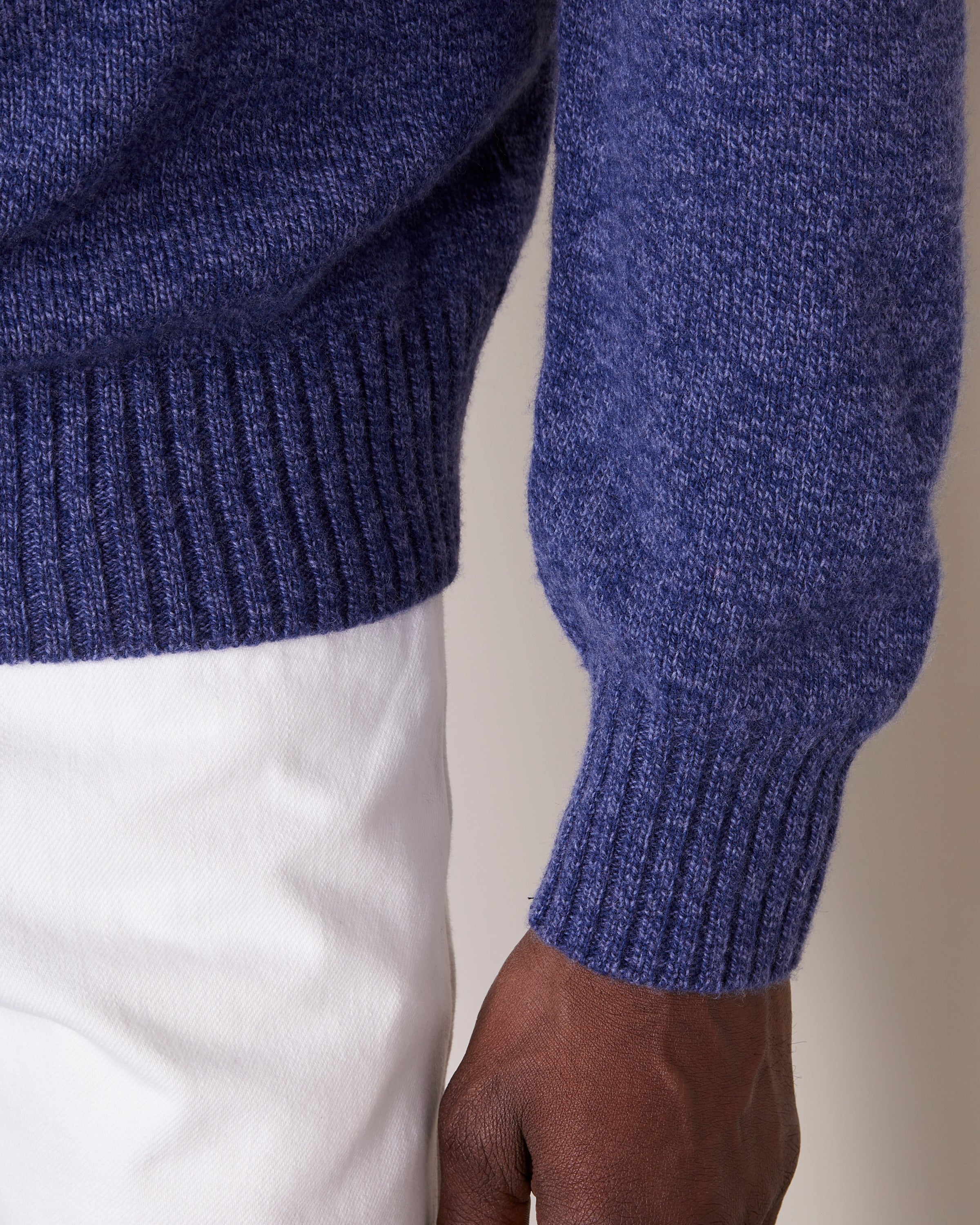 SEAMLESS SWEATER - 4