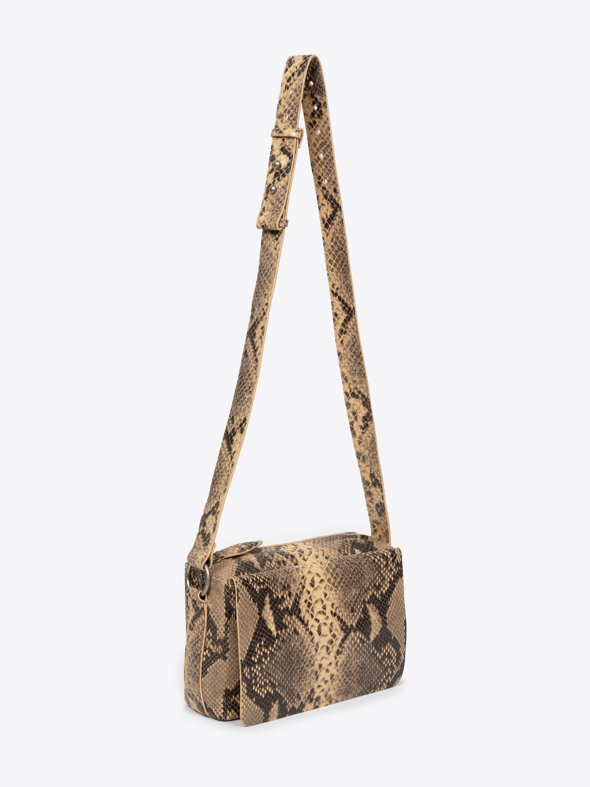 LEATHER CROSSBODY BAG - 3