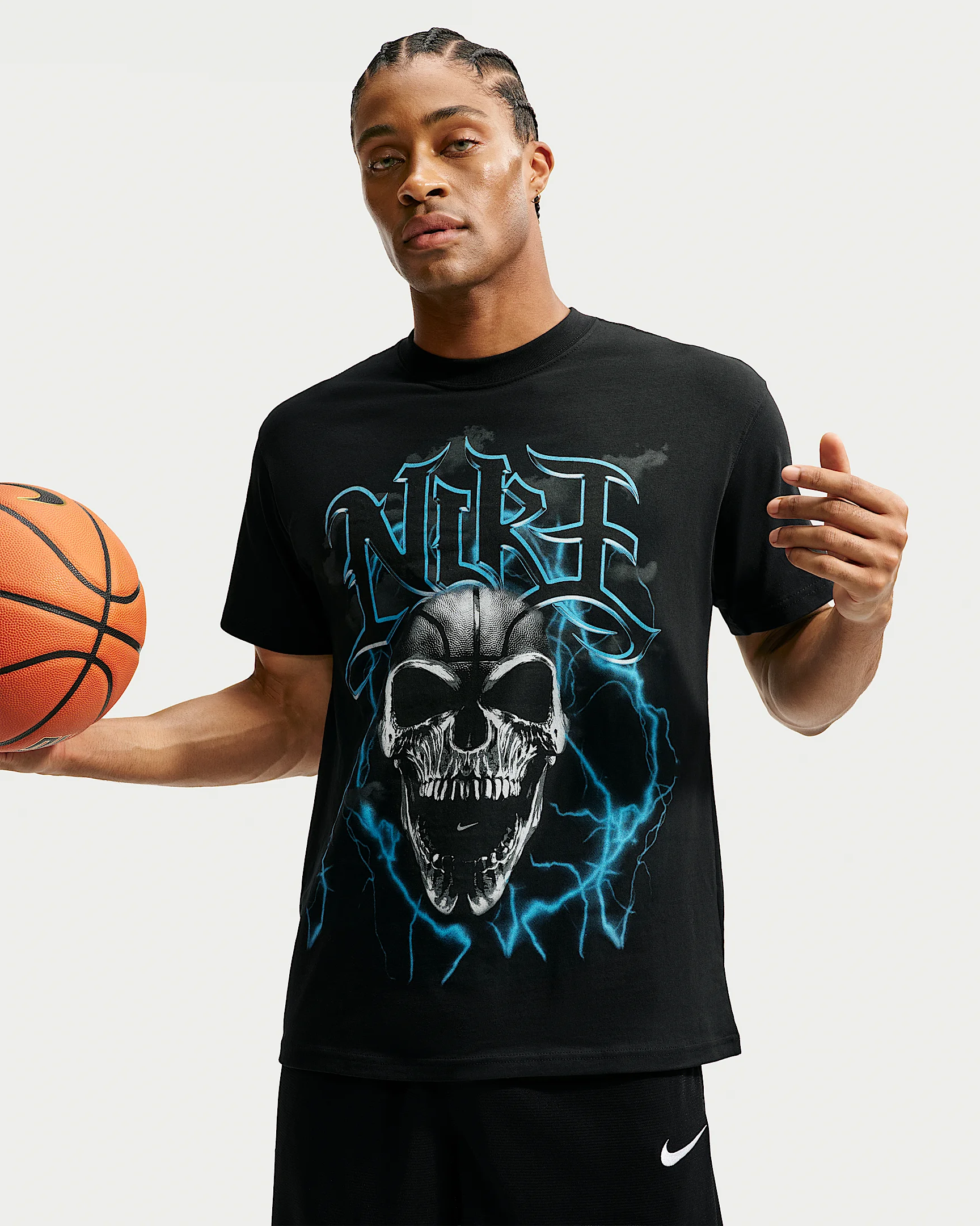 Nike Men's Basketball T-Shirt - 1